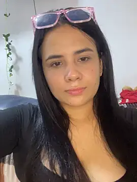 Leyna Kenet online show from September 24, 4:19 am