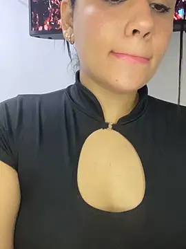 Leyna Kenet online show from March 7, 9:53 pm