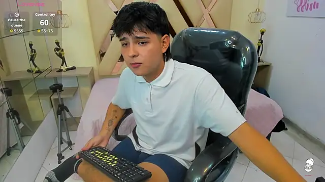 AndrewPherson online show from September 11, 1:33 pm