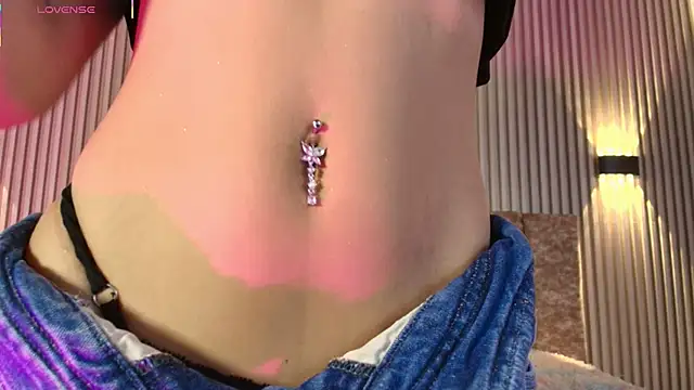 tiffany johnson11 online show from November 5, 7:17 pm