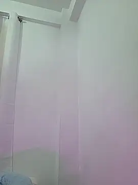 NeredaXxx online show from December 17, 9:31 pm