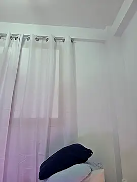 NeredaXxx online show from January 18, 8:18 am