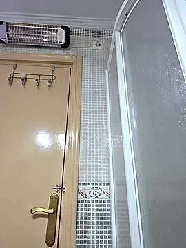 Snapshot of NeredaXxx chatting on February 2, 8:35 am NeredaXxx online show from February 2, 8:35 am