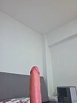 NeredaXxx online show from May 4, 12:19 pm