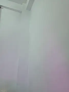 NeredaXxx online show from December 19, 10:45 pm