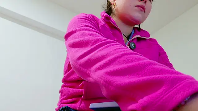 Snapshot of NeredaXxx chatting on February 18, 9:44 pm NeredaXxx online show from February 18, 9:44 pm