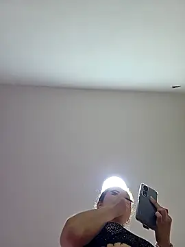 NeredaXxx online show from April 14, 7:46 am