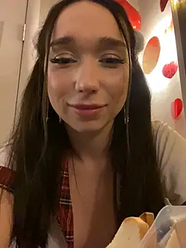 TaylorDavids online show from March 1, 8:53 pm
