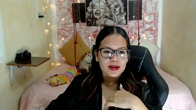 anthiamelisa online show from October 4, 9:38 pm