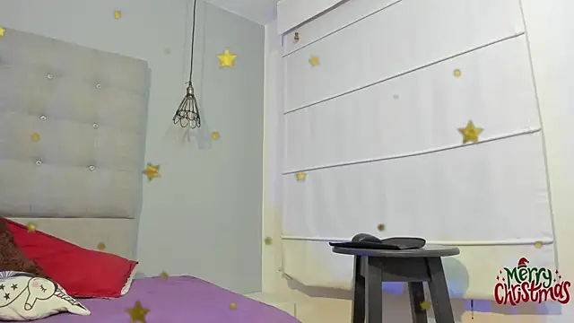 Snapshot of Luxy_Nurse chatting on December 20, 1:58 am Luxy Nurse online show from December 20, 1:58 am