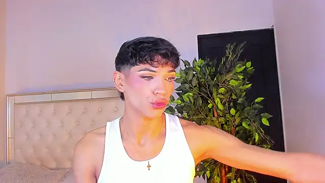 im sebaslopez online show from February 17, 8:28 pm