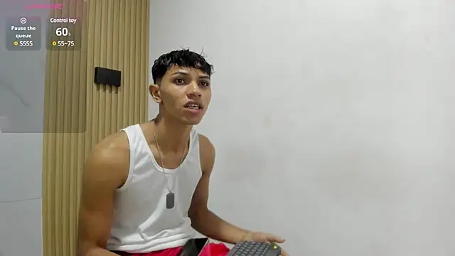Snapshot of im_sebaslopez chatting on March 5, 3:51 am im sebaslopez online show from March 5, 3:51 am