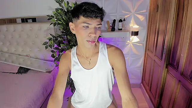 im sebaslopez online show from October 21, 11:53 am