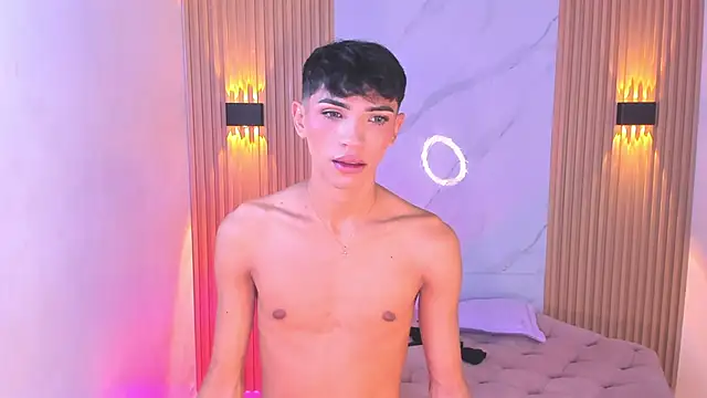 im sebaslopez online show from November 11, 8:03 pm