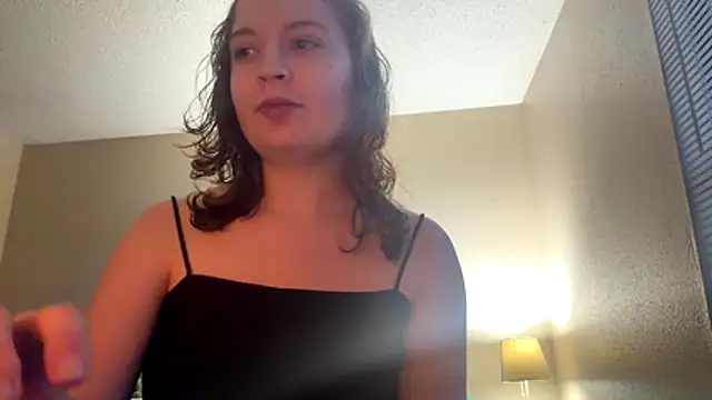 Snapshot of livcutebaby chatting on July 18, 1:36 am livcutebaby online show from July 18, 1:36 am