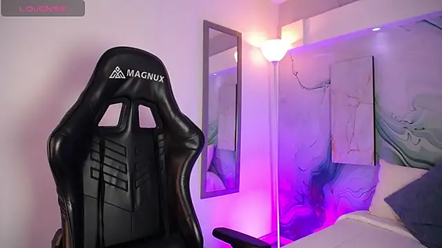 Aniie Doll online show from April 9, 8:26 pm