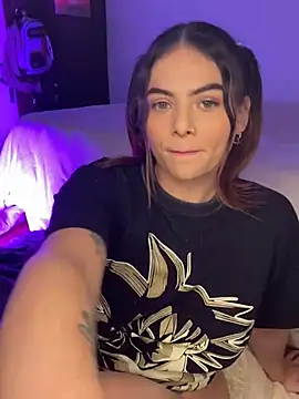 Snapshot of Valery_hilthon chatting on February 21, 10:59 pm Valery hilthon online show from February 21, 10:59 pm