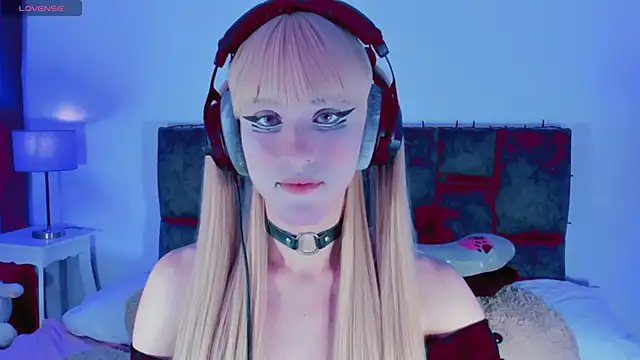 Kirmyy  online show from September 24, 9:10 pm