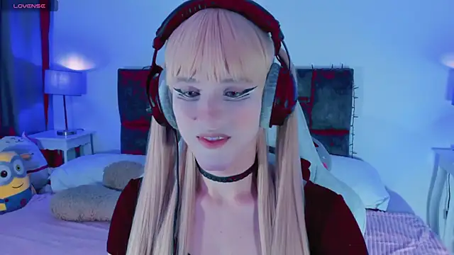 Kirmyy  online show from September 30, 8:59 pm