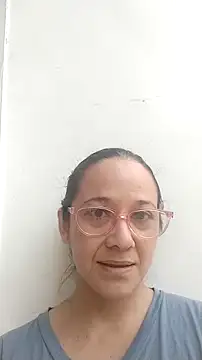 Snapshot of nicolle_milf1978 chatting on December 3, 1:54 pm nicolle milf1978 online show from December 3, 1:54 pm