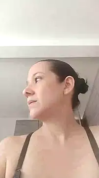 Snapshot of nicolle_milf1978 chatting on October 25, 3:56 pm nicolle milf1978 online show from October 25, 3:56 pm