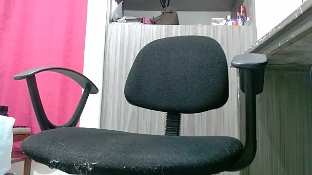 nicolle milf1978 online show from February 10, 12:09 am