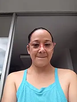 Snapshot of nicolle_milf1978 chatting on June 6, 12:54 pm nicolle milf1978 online show from June 6, 12:54 pm