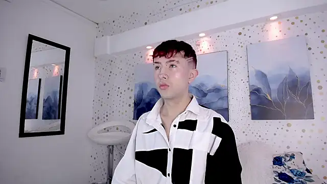 Noah Xitruxx online show from November 11, 12:44 pm