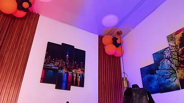 Noah Xitruxx online show from November 6, 3:21 am