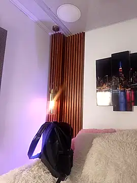 Noah Xitruxx online show from October 6, 1:01 pm