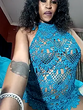 Snapshot of Wildblack22 chatting on November 6, 9:02 am Wildblack22 online show from November 6, 9:02 am