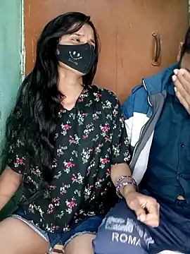 Snapshot of Suhani512 chatting on December 23, 5:29 am Suhani512 online show from December 23, 5:29 am