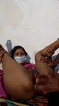 Suhani512 online show from January 6, 7:13 pm