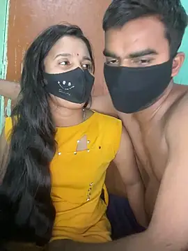 Snapshot of Suhani512 chatting on March 1, 5:40 am Suhani512 online show from March 1, 5:40 am