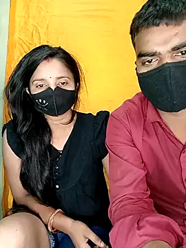 Snapshot of Suhani512 chatting on February 12, 5:07 am Suhani512 online show from February 12, 5:07 am