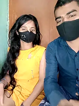 Snapshot of Suhani512 chatting on December 18, 5:12 am Suhani512 online show from December 18, 5:12 am