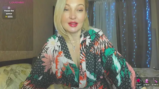 Snapshot of Milena_candyy chatting on February 5, 6:15 pm Milena candyy online show from February 5, 6:15 pm