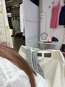 Selenaaaaa- online show from April 5, 3:46 am