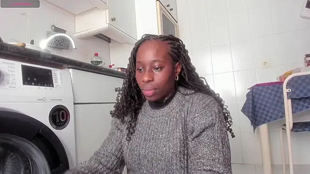 Snapshot of aafricaa chatting on January 22, 9:57 am aafricaa online show from January 22, 9:57 am