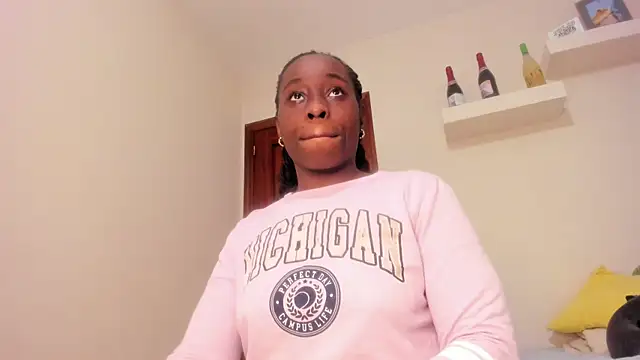 Snapshot of aafricaa chatting on February 6, 11:42 am aafricaa online show from February 6, 11:42 am