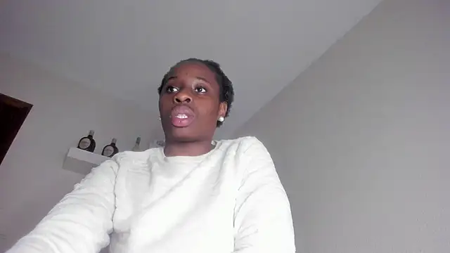 Snapshot of aafricaa chatting on December 23, 1:24 pm aafricaa online show from December 23, 1:24 pm