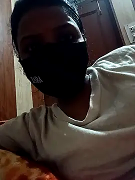 Scheme SS online show from February 18, 3:10 pm