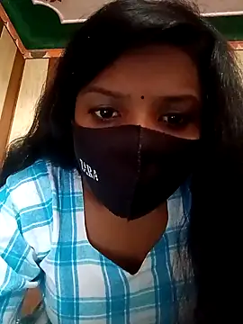 Scheme SS online show from March 4, 7:30 am