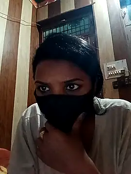 Scheme SS online show from February 24, 3:31 pm