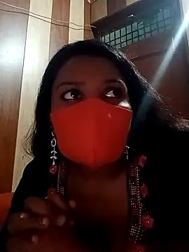 Scheme SS online show from March 8, 3:45 pm