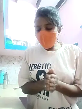 Scheme SS online show from January 6, 5:39 pm