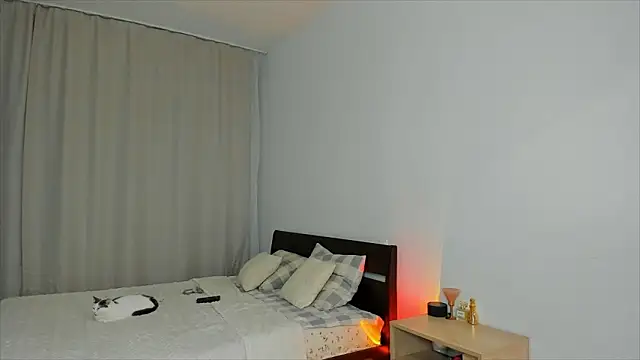 Xloe Queen online show from March 14, 5:19 pm