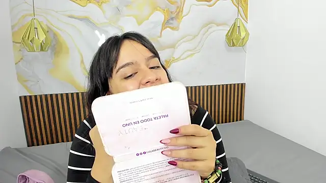 MelissaGilll online show from November 12, 7:29 pm