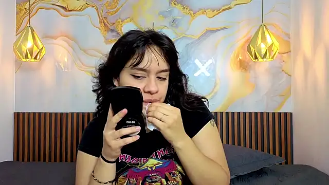 MelissaGilll online show from February 18, 7:32 pm