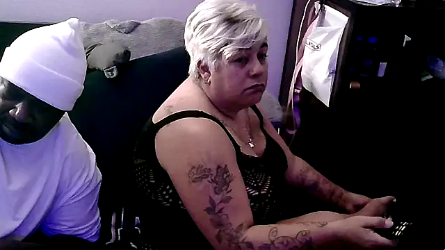 GOODCHOCOLATEDICK online show from December 21, 7:45 am